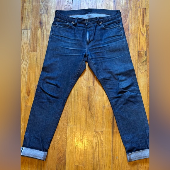 GUC: Uniqlo | Selvedge slim straight denim | 34x32 - Picture 2 of 3